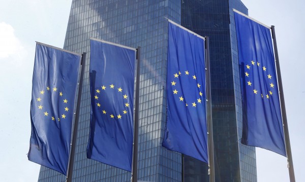 Европа удря Северна Корея с нови санкции