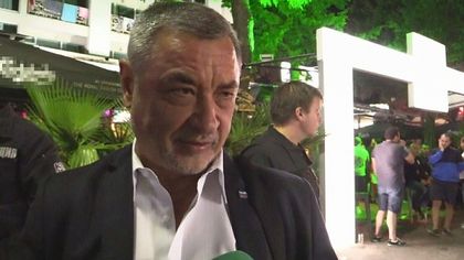 Хотелиери удариха здраво рамо на Валери Симеонов
