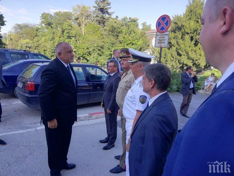 ЕКСКЛУЗИВНО В ПИК! Борисов с важни думи пред войската ни