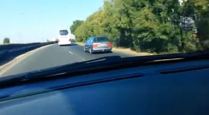 Джигит подкара със 120 км/ч автобус пълен с туристи в Бургас (ВИДЕО)