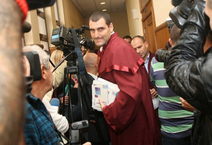 Лоши новини за Петър Харалампиев и задържаните чиновници от ДАБЧ