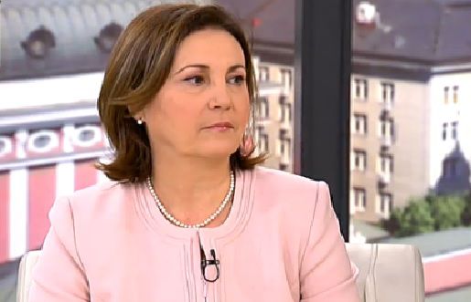 Бъчварова се отметна: Няма да уволняваме полицаи заради протестите!