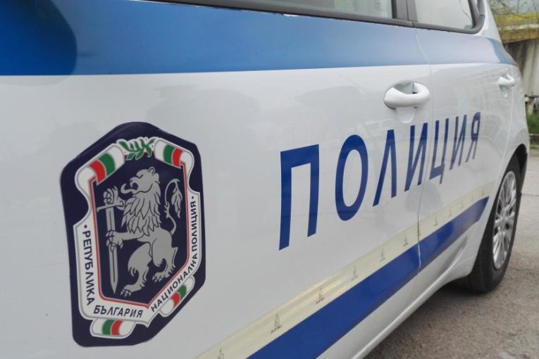 Спипаха петричанин, шофира Форд с чужди номера