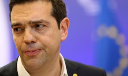 Гърция смекчава строгите мерки за икономии