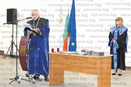 Деканът на Факултета по обществено здраве, здравни грижи и спорт в ЮЗУ доц. Везенков подаде оставка Призна: Причините са лични, получих предложение в частната сфера, на което не мога да устоя