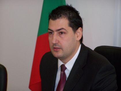 Тотев отива във Варна на среща с Марешки и Портних