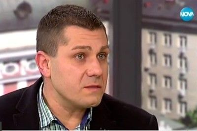 Бизнесмен: Полицаи ме мачкаха с кубинки и сядаха върху мен (видео)
