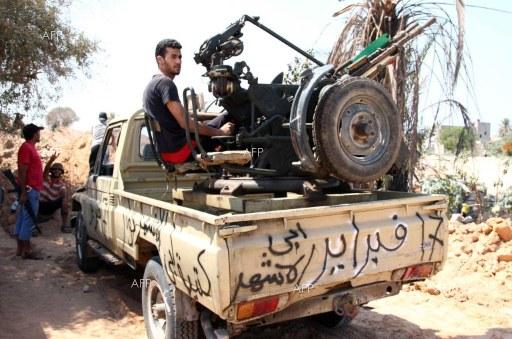 AFP: Г-7 призовава за спиране на военните действия около Триполи