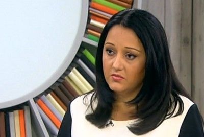 Лиляна Павлова във фейсбук: Програмата за саниране не е спряна