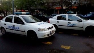 Двама са били задържани заради притежание на наркотици