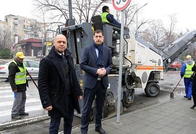 Изграждане на многоетажен паркинг в Тракия е топ инвестицията в района, спират продажбите на терени СНИМКИ