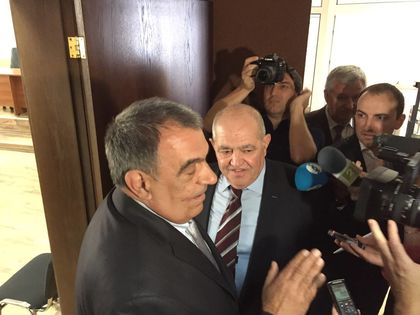Адвокатът на единия професор: Той не е приемал дар, някой ви е заблудил (ВИДЕО)
