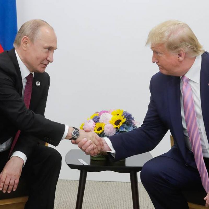 AFP: С усмивка Тръмп каза на Путин „не се намесвайте в изборите, президенте, не се намесвайте“
