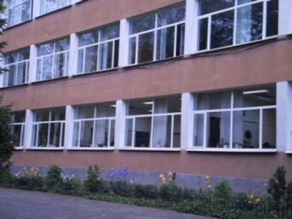 Полицията вече е на караул пред
училищата