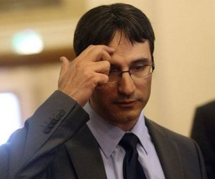 Краен срок: Трайчо Трайков трябва до петък да обясни откъде има и харчи 2 450 000 лева, Цветан Василев е дирен за над 2,2 милиарда