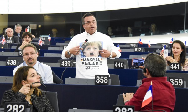 Heil Хитлер, Heil Меркел! Вън, вън, вън...