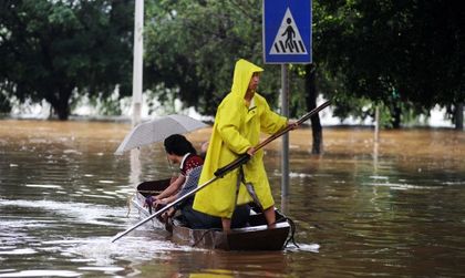 Над 20 души загинаха от наводнения в Китай