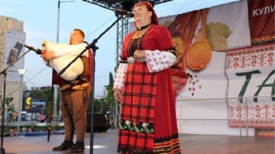 "Табиет" в Пловдив с Валя Балканска и Нели Петкова