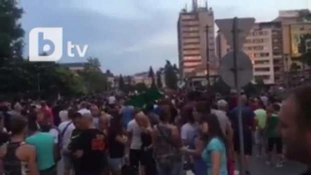 Асеновград въстана срещу бруталните своеволия на циганите