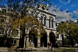 Най-старата гимназия в България чества 165 години от създаването си