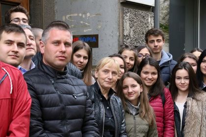 Елена Йончева към младежи от Айтос: Вие можете да промените България- срещата с вас ми даде надежда, че не всичко е загубено