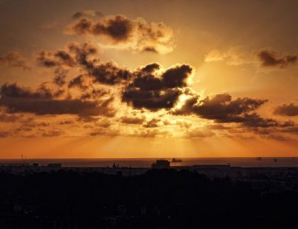 Слънчево в събота