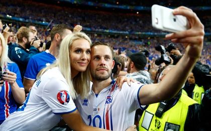 Гилфи Сигурдсон преподписа със Суонси