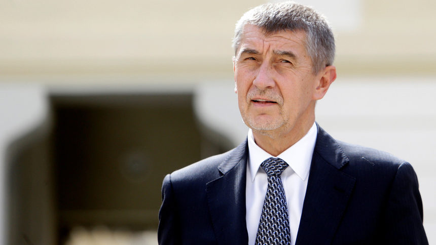 Правителството на Андрей Бабиш оцеля при вот на недоверие