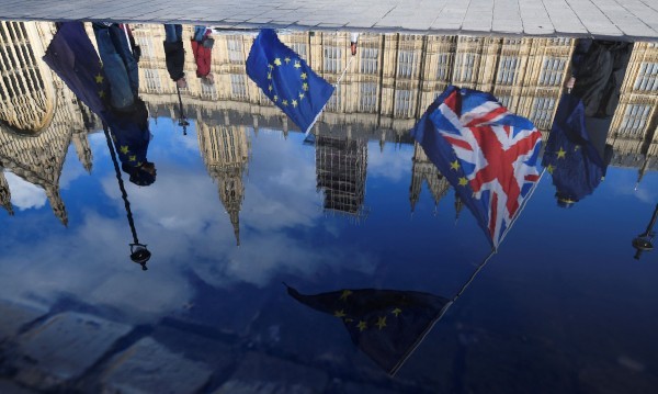 Сложен Brexit: Лондон отхвърли предложението на Барние