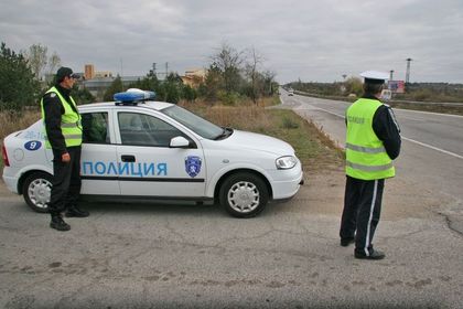 Сашо от Сандански реши да се надлъгва с ченгетата от КАТ. Почти успя, но германци го препънаха и сега ще плаща скъпо