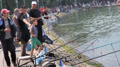 Състезание по спортен риболов на Гребния канал