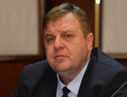 Каракачанов: Отмяната на казармата бе грешка
