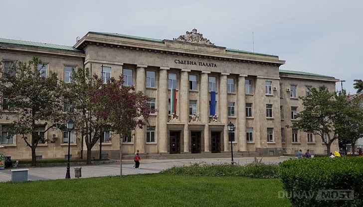 Съдят трима наркодилъри в Русе