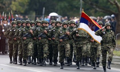 Сърбия въвежда военно обучение за всички граждани?