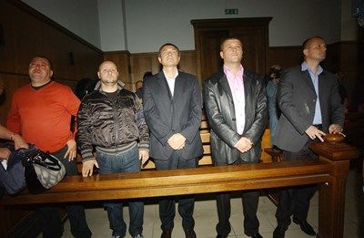 Съдът: Чората е притискан към земята и се е задушил