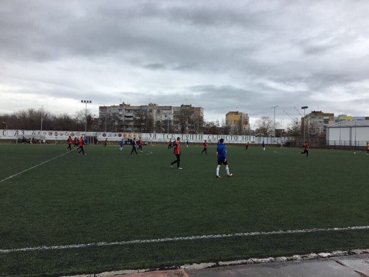 Локо U17 пречупи и Верея