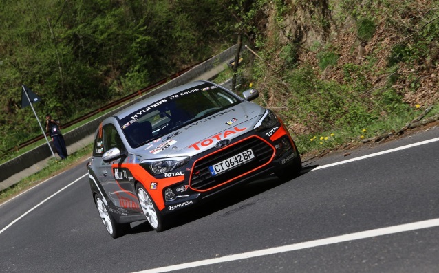 Васил Жеков води в Hyundai Racing Trophy на рали Сибиу