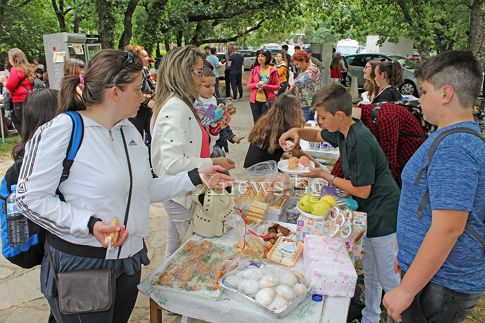 1100 парчета пица за празника на 