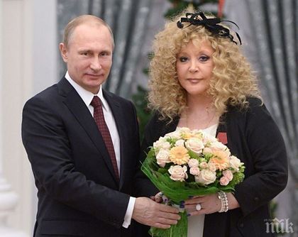 Путин връчи на Алла Пугачова Орден за заслуги към Отечеството