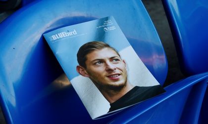 Надеждата угасва! Откриха отломките на самолета, с който пътува Емилиано Сала