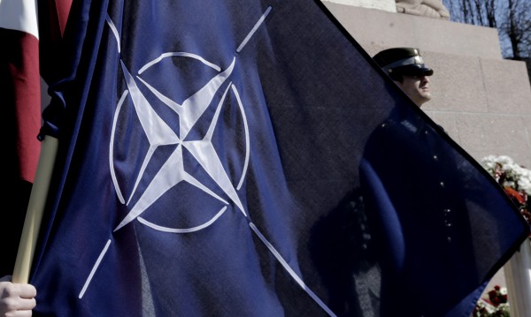 НАТО обвини Русия за липсата на мир в Сирия