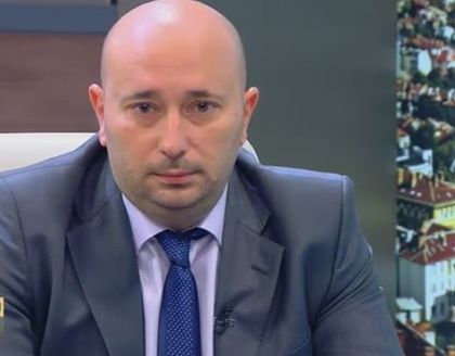 Извънредно! Арестуваха шефа на ДАИ за подкупи и фалшиви книжки