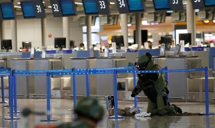Взрив на бомба самоделка рани 5 души в Шанхай