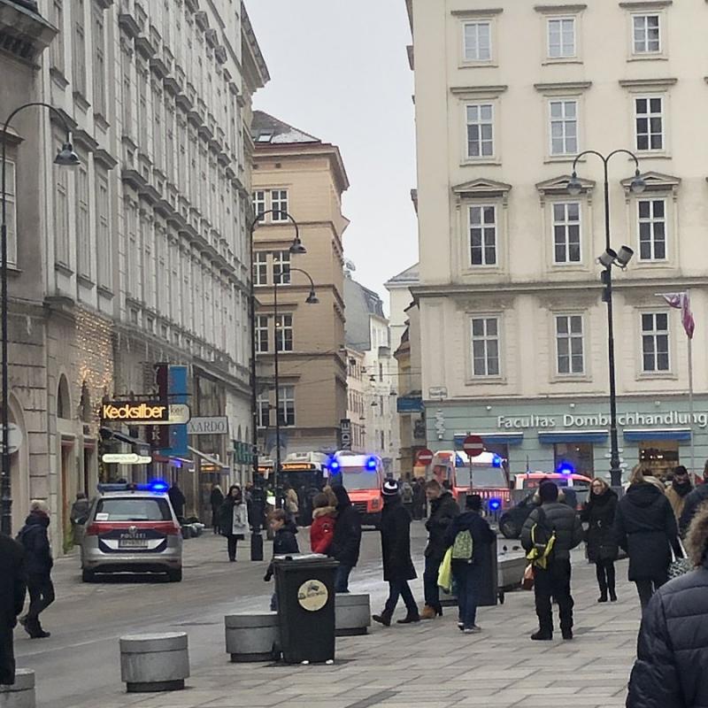 TACC: Един от простреляните във Виена е починал