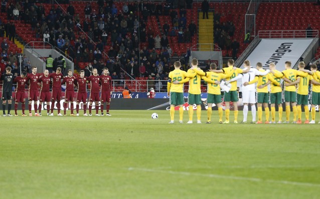 Русия загря за Франция с 3:0 срещу Литва
