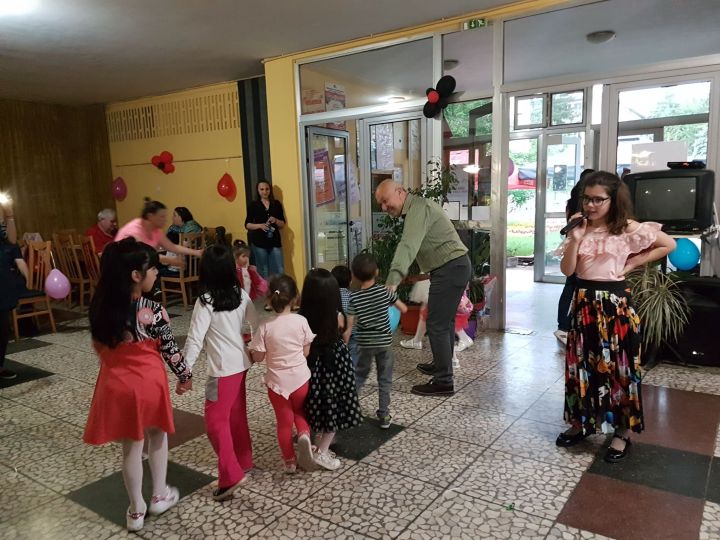 Осиновители и децата им отпразнуваха Щъркелов ден