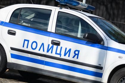 Брутално отмъщение! Изпотрошиха стъклата на „Опел Астра“ в Благоевград