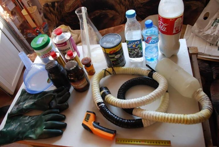 Иззеха десетки крадени вещи, метаамфетамин и прекурсори за наркотик в Сливен