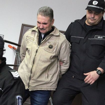 12 години затвор за Юмер, който застреля жена си от ревност