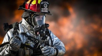 13 души загинаха в пожар във Франция